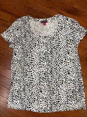 Vince Camuto Tee